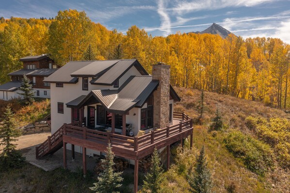 Exterior - Mt Crested Butte House, 3 Bedrooms + Den, 4 Baths, (Sleeps 10) (Crested Butte)