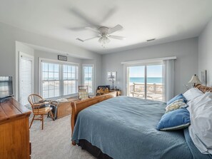 4 bedrooms, free WiFi, bed sheets - Serendipity | Oceanfront + Covered Porch! (Topsail Beach)
