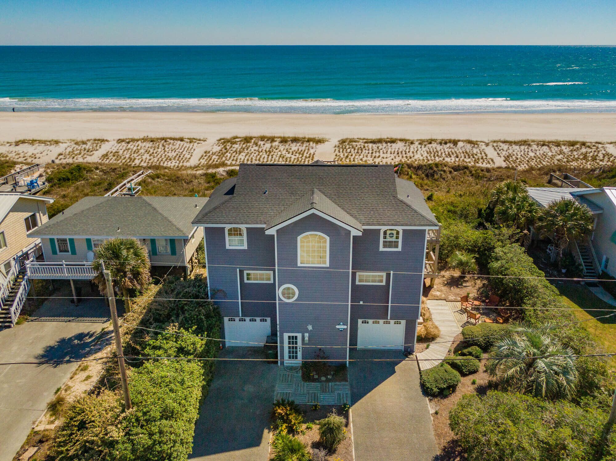 Serendipity | Oceanfront + Covered Porch!