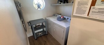 Fully Remodeled 2025- Beachfront- Pet Friendly