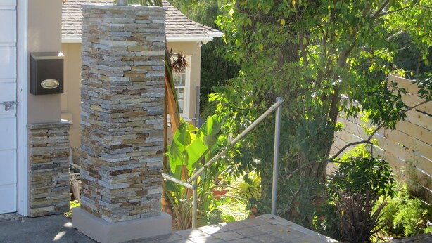 Exterior detail - Enjoy the View from your Private Deck in Eagle Rock (Los Angeles)