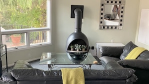 Interior - Enjoy the View from your Private Deck in Eagle Rock (Los Angeles)