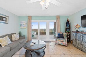 TV, books - Beachfront | 1st Floor Condo | Mariner West | Pool (Panama City Beach)