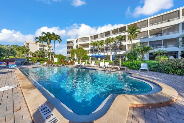 Outdoor pool, a heated pool