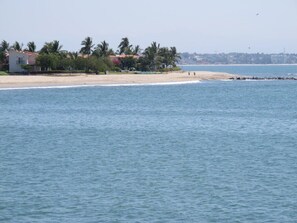 Camastros y toallas de playa 