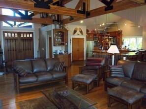 Interior - Riverfront Lodge great setting, walk to downtown! (Bend)