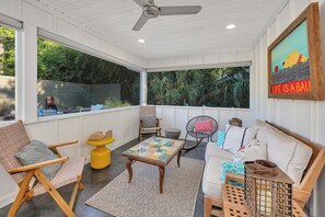 TV, fireplace, DVD player