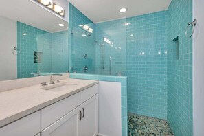 Shower, towels