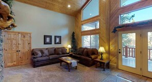 TV, fireplace, offices