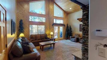 TV, fireplace, offices