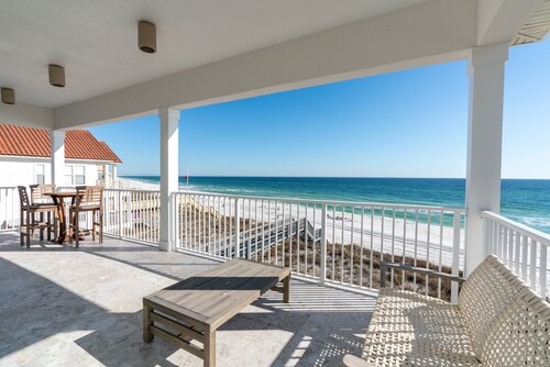 BEACHFRONT UPSCALE  Big Chill 2 Masters! Between Rosemary Beach & Pier Park