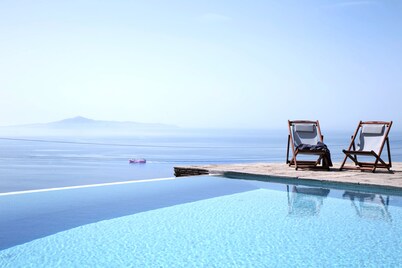 Villa With Breathtaking Sea View