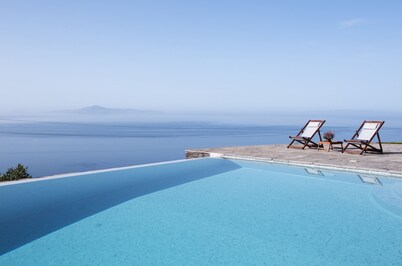 Villa With Breathtaking Sea View
