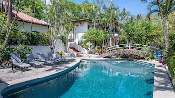 Alberca al aire libre