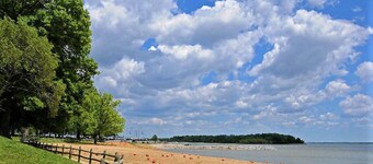 Anglers Anchor-Cozy Cottage on Lake Erie Near Port Clinton, Beaches, Firepit