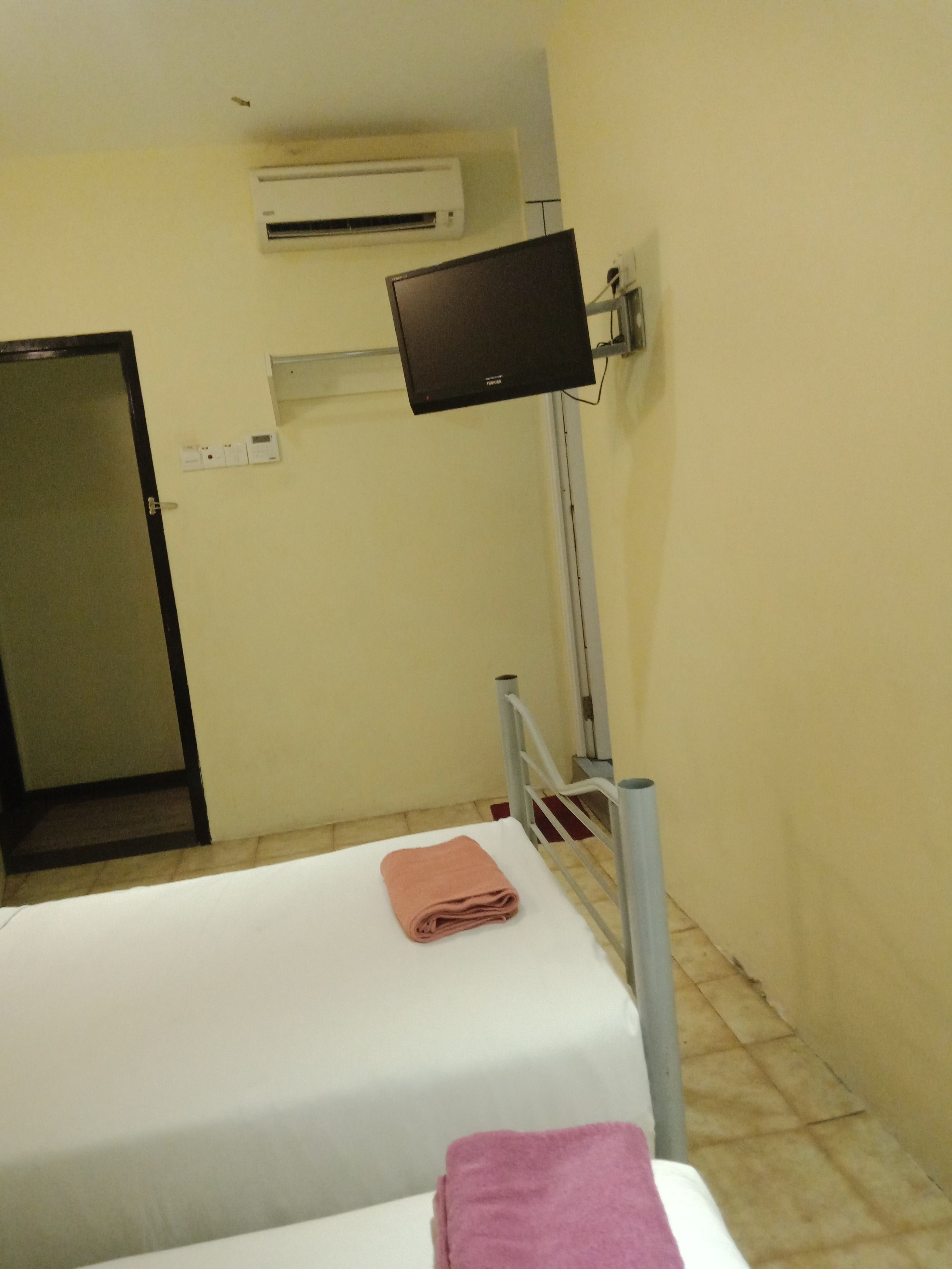 family-3 suite | room amenity