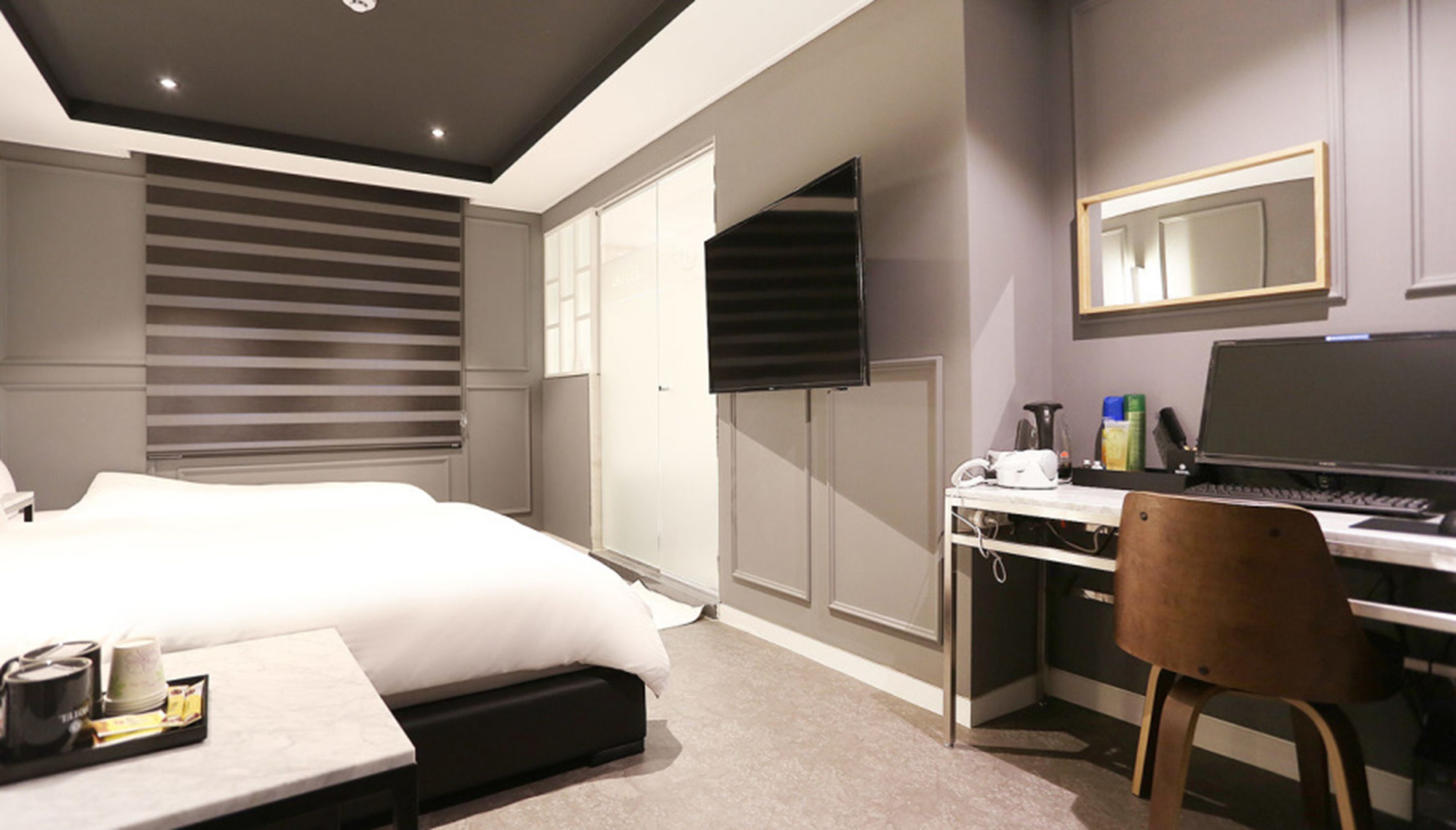 twin room, bathtub (netflix, disney+, watcha, laftel available) | premium bedding, in-room safe, soundproofing, free wifi