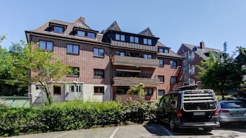 Parken ohne Service (kostenlos), Parkservice (kostenlos)