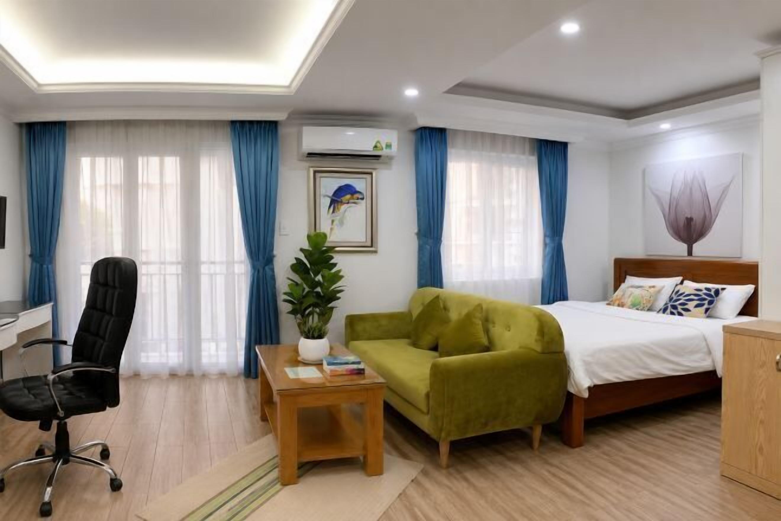 Premium bedding, minibar, in-room safe, individually decorated