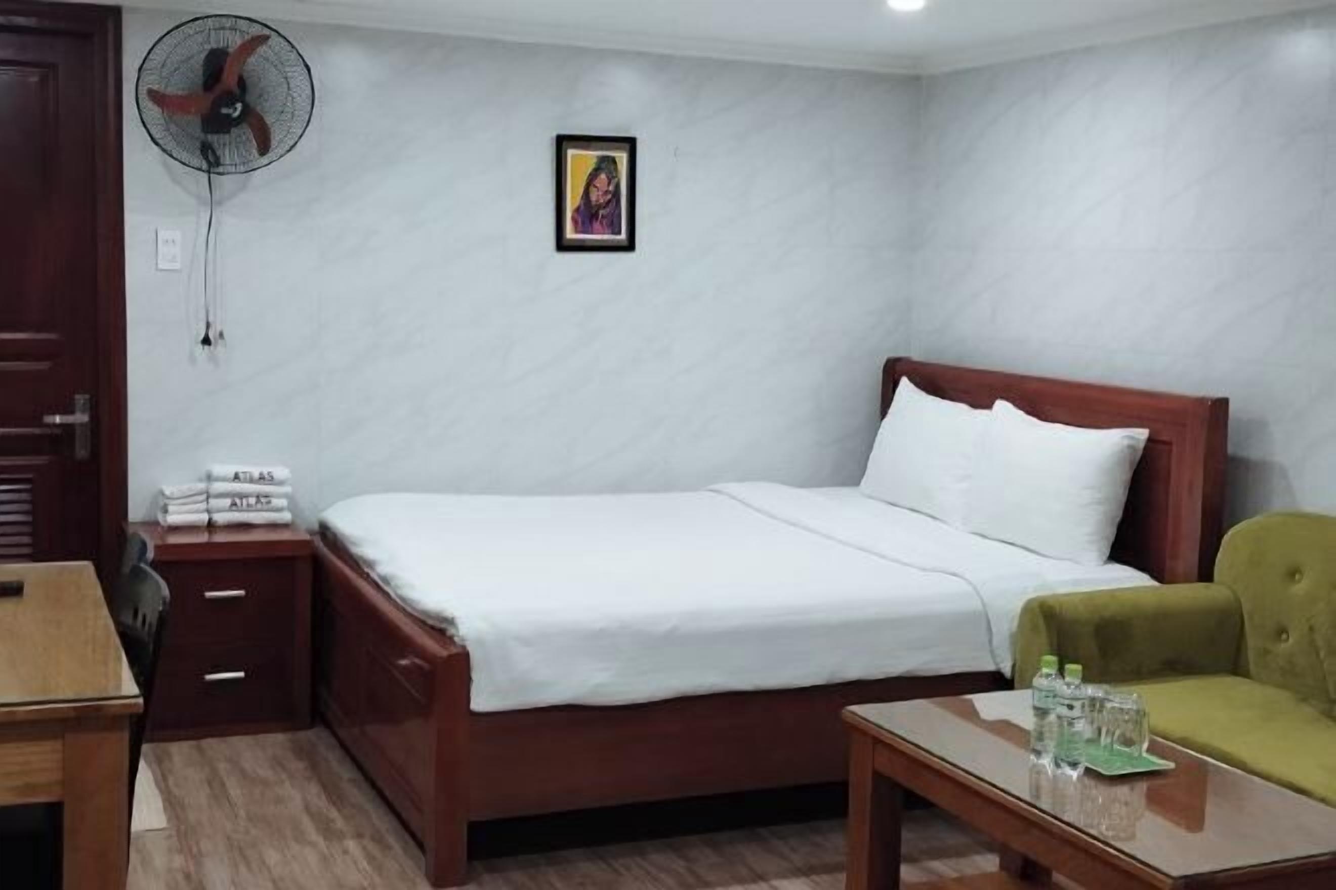 Premium bedding, minibar, in-room safe, individually decorated