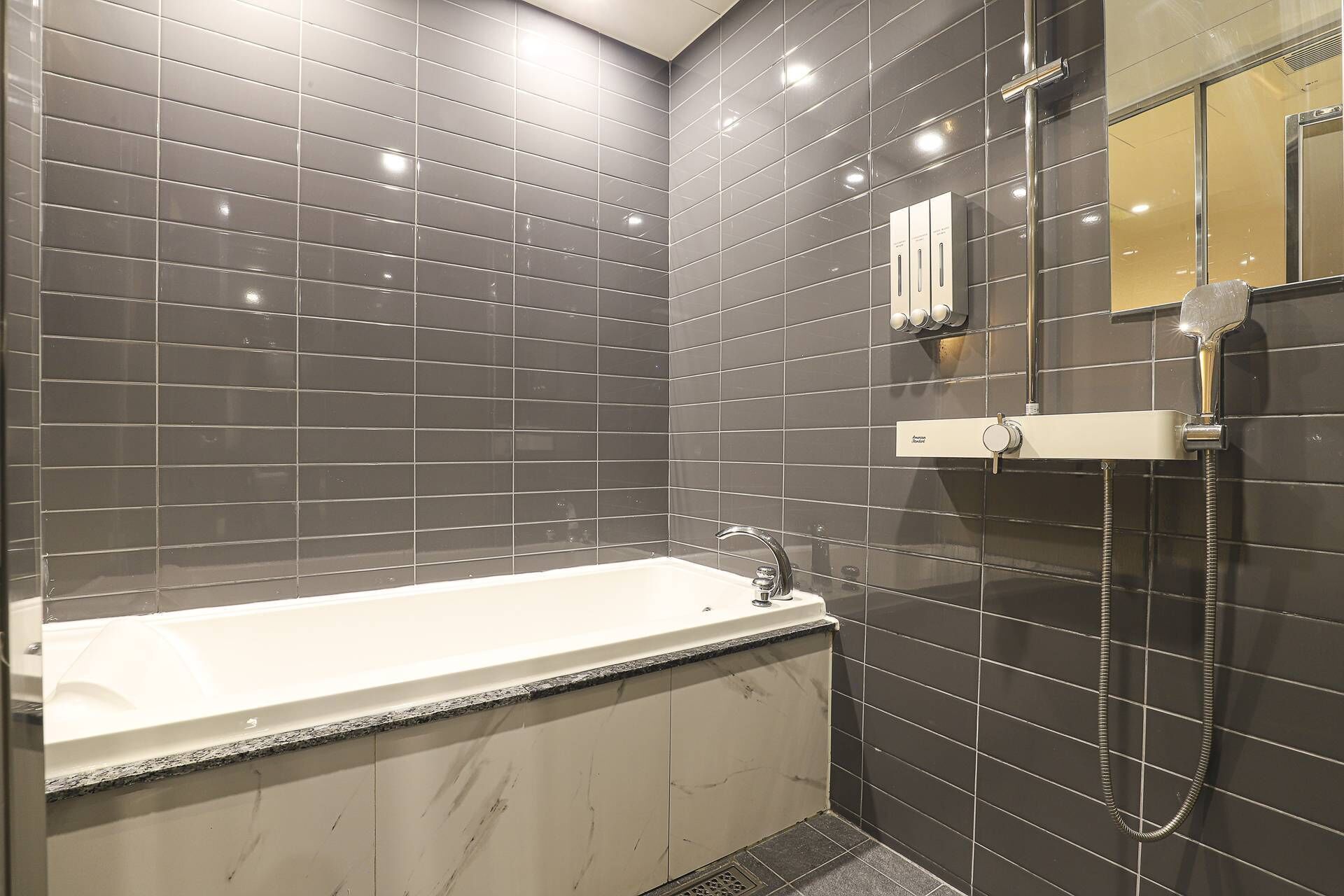 family room | in-room safe, individually decorated, individually furnished, desk