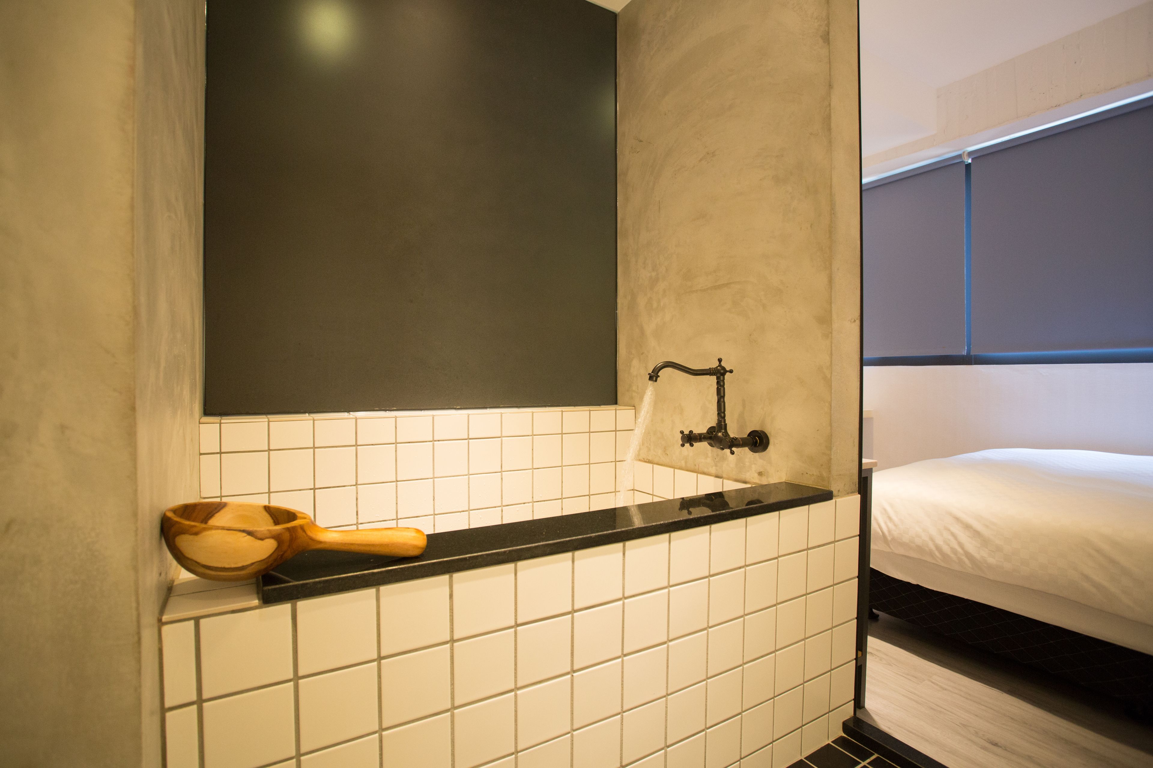 精緻雙人房 | 書桌、免費無線上網、床單