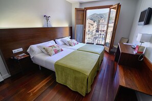 Superior-Doppelzimmer | Zimmersafe, Schreibtisch, schallisolierte Zimmer, kostenlose Babybetten