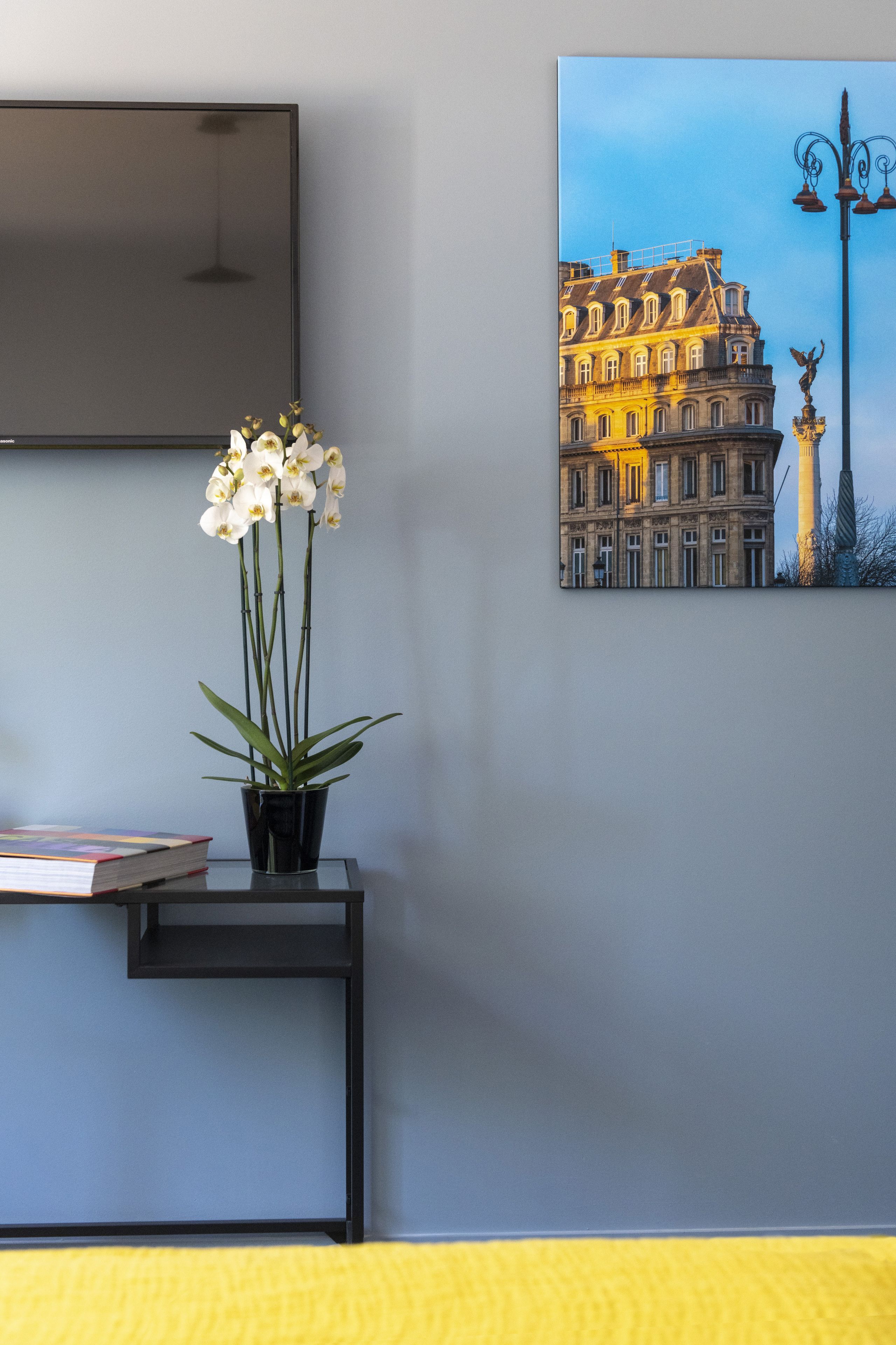 Premium bedding, in-room safe, desk, soundproofing