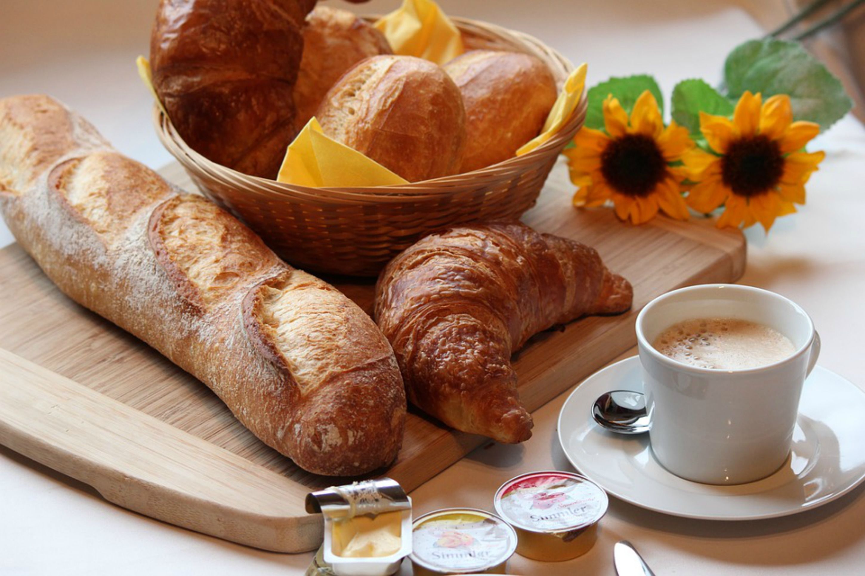 daily buffet breakfast (eur 13.50 per person)