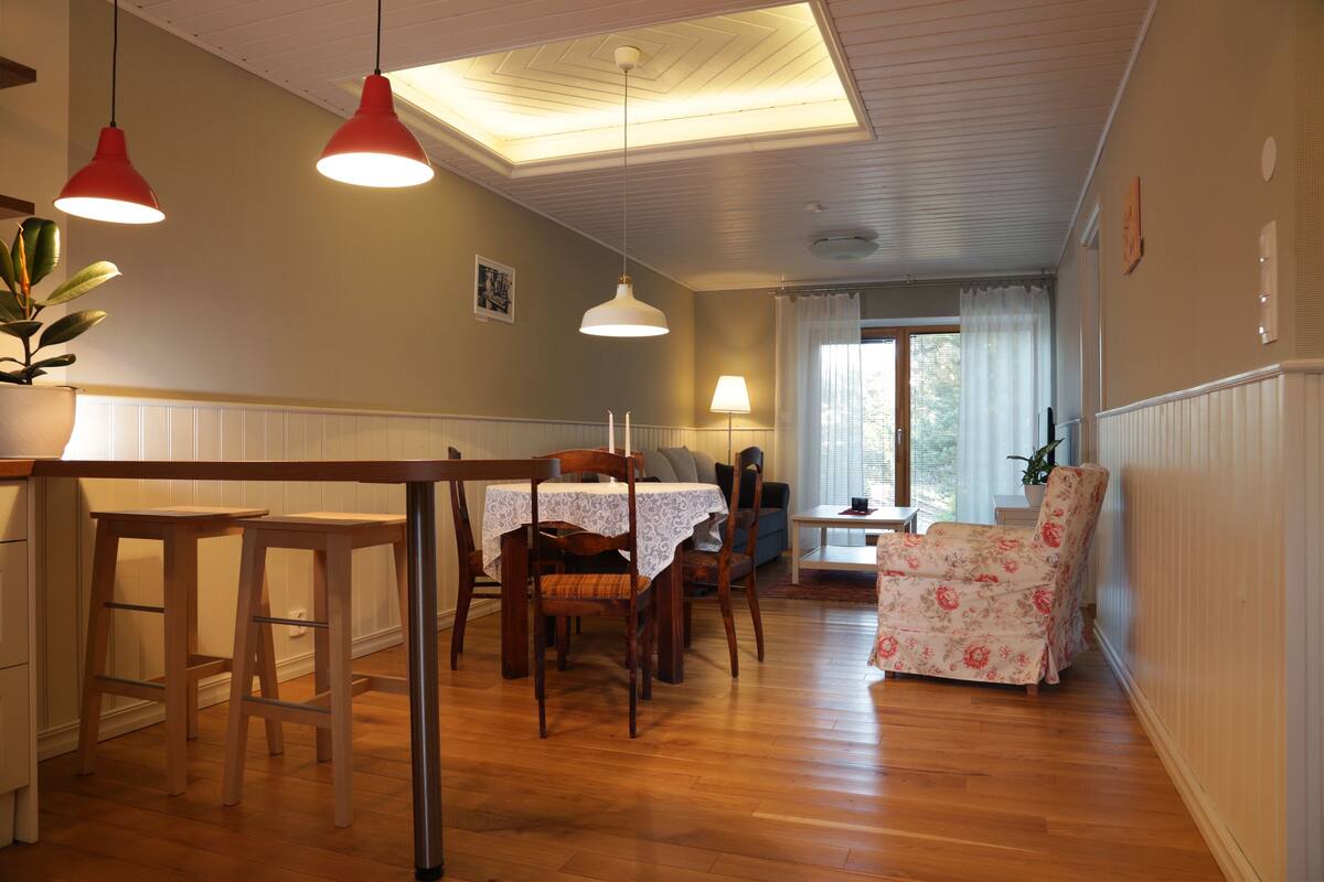 Leilighet, 2 soverom, badstue | 1 soverom, lydisolert og wi-fi (inkludert)