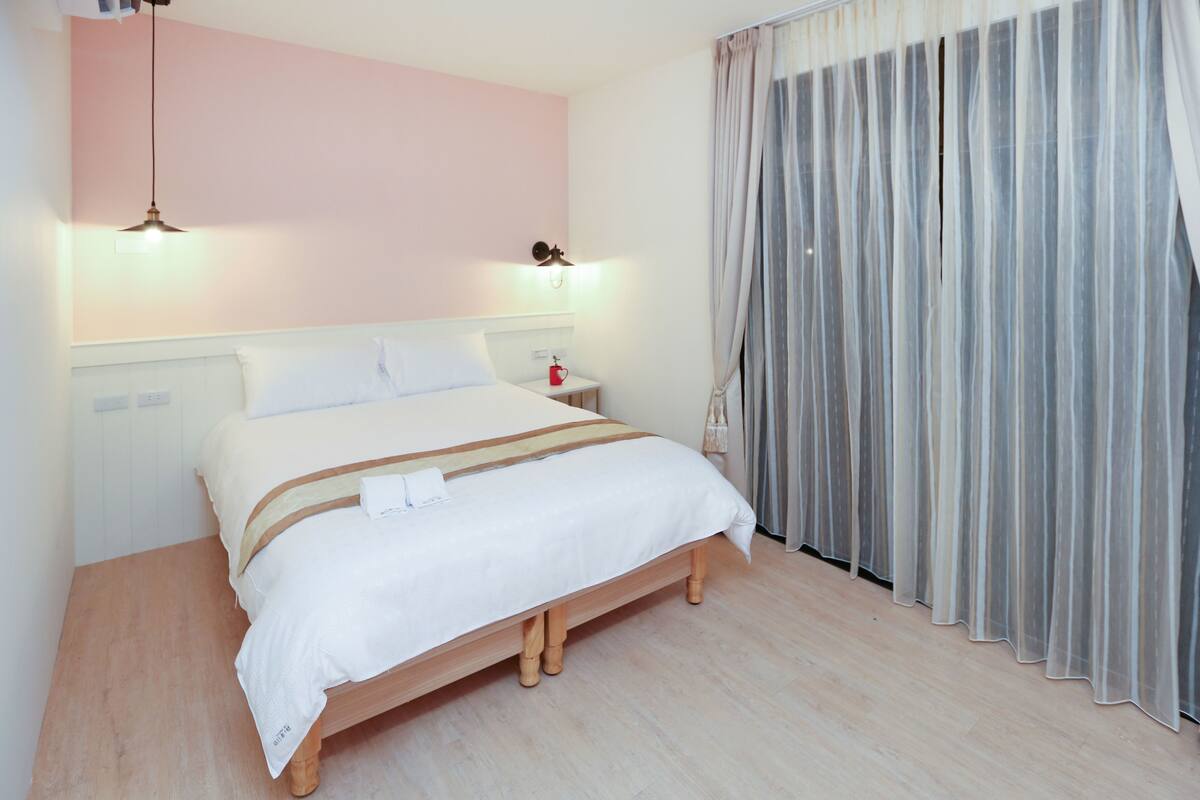 Desk, blackout curtains, rollaway beds