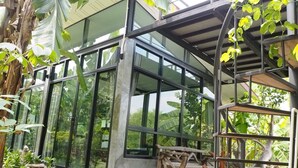 Terrace/patio - Baan Rai Klai Weang Homestay (Mae Taeng)