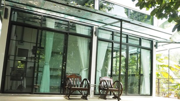 Terrace/patio - Baan Rai Klai Weang Homestay (Mae Taeng)