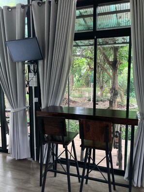 Tempat tidur lipat/tambahan, Wi-Fi gratis, dan seprai linen