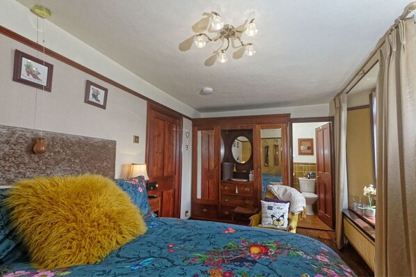 Quarto casal superluxo, 1 cama de casal | 3 quartos, individualmente decorados, individualmente mobiliados