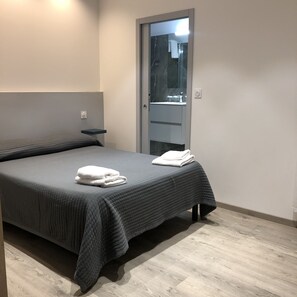 四人房 | 獨特裝潢、布置獨特、書桌、隔音