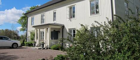 Majoituspaikan julkisivu