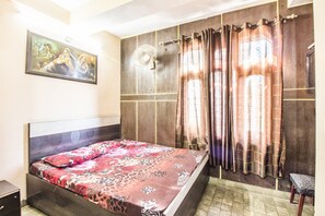 Desk, rollaway beds