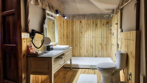 Shower, jetted bath, rainfall showerhead, free toiletries - The Sambhar Heritage and Resort (Phulera)