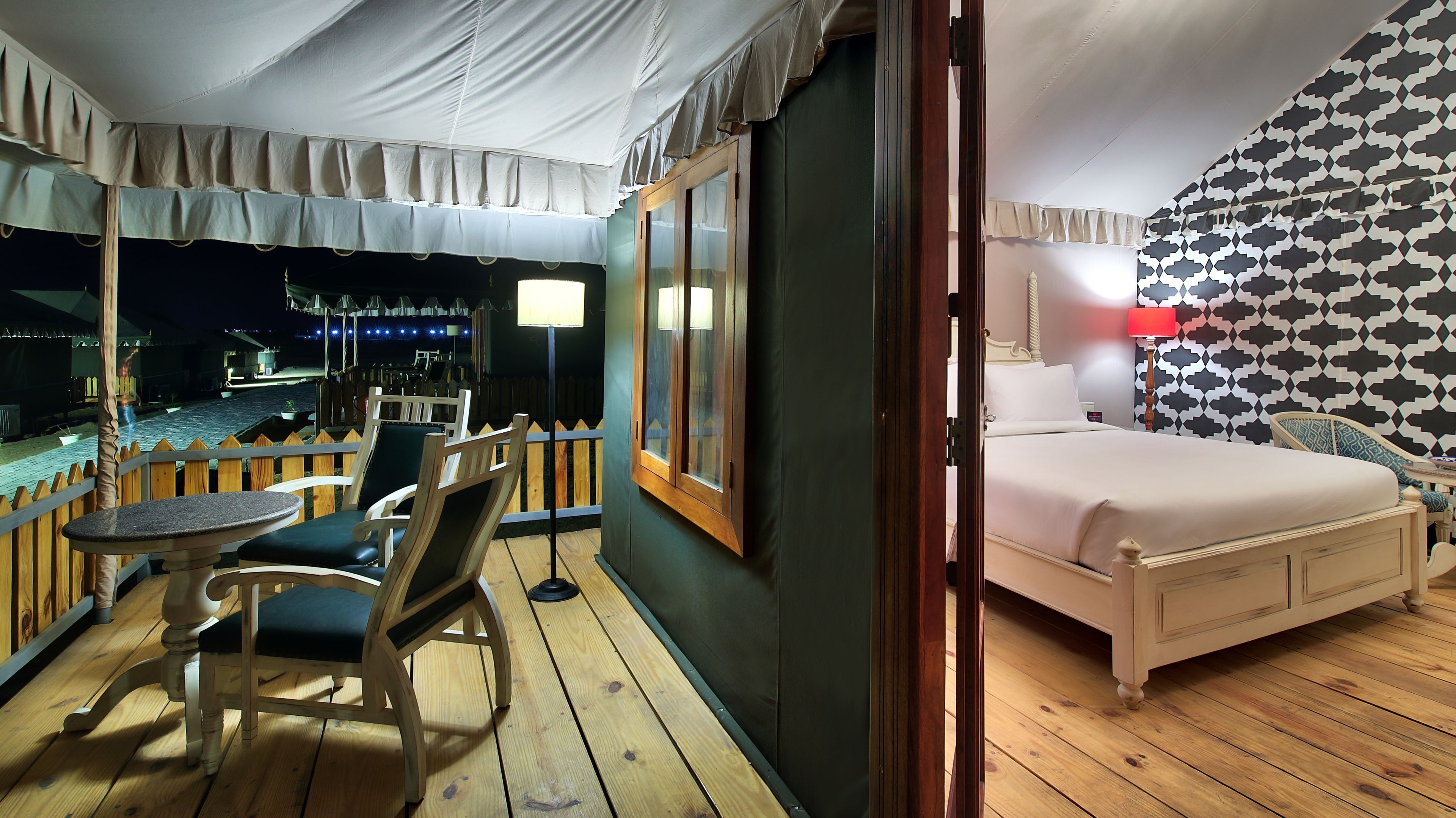 Ropa de cama de alta calidad y minibar 