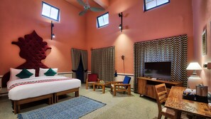 스위트 | 고급 침구, 미니바, 객실 내 금고, 책상