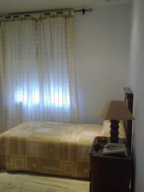 Camas extras/dobráveis (sobretaxa), Wi-Fi de cortesia