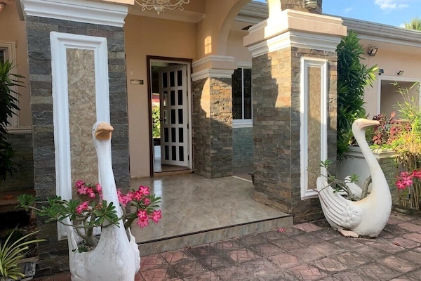 Fachada del alojamiento