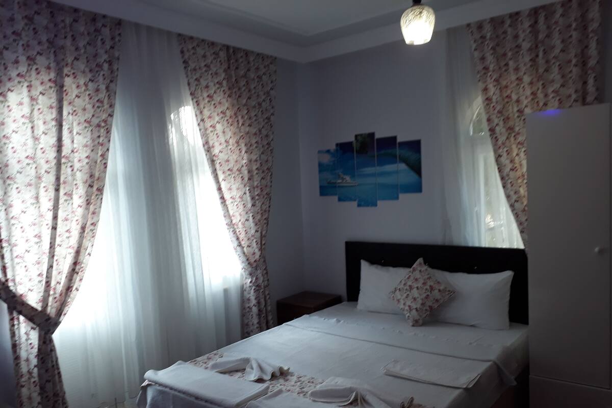 Peralatan tempat tidur premium, langsir/tirai gelap terus