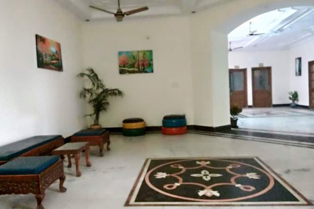 Aman Inn