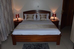 Basic Apartment, 2 Bedrooms, Balcony | 2 bedrooms, iron/ironing board, free WiFi, bed sheets