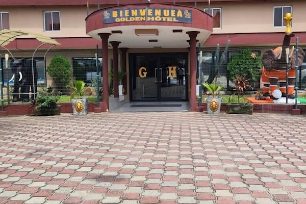 Bagian depan properti