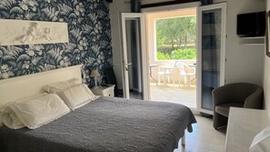 Individually decorated, individually furnished, blackout drapes - Domaine De Foresta (Bonifacio)