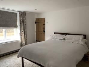 Superior Double room, (Put-up bed for 1 extra person available on request) | Ferros/tábuas de passar roupa, berço de viagem, Wi-Fi de cortesia