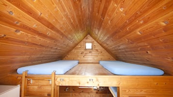 Cabaña, baño compartido | Tabla de planchar con plancha